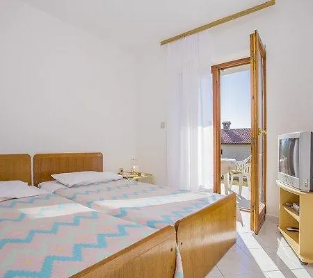 Apartment Josip 828