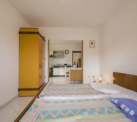 Josip 828 Apartment