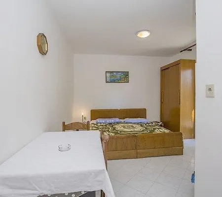 Josip 828 Apartment